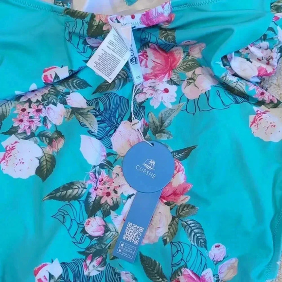 Cupshe Swimsuit Women's 0X Plus Floral Strappy V-Neck One-Piece Suit - Picture 8 of 9